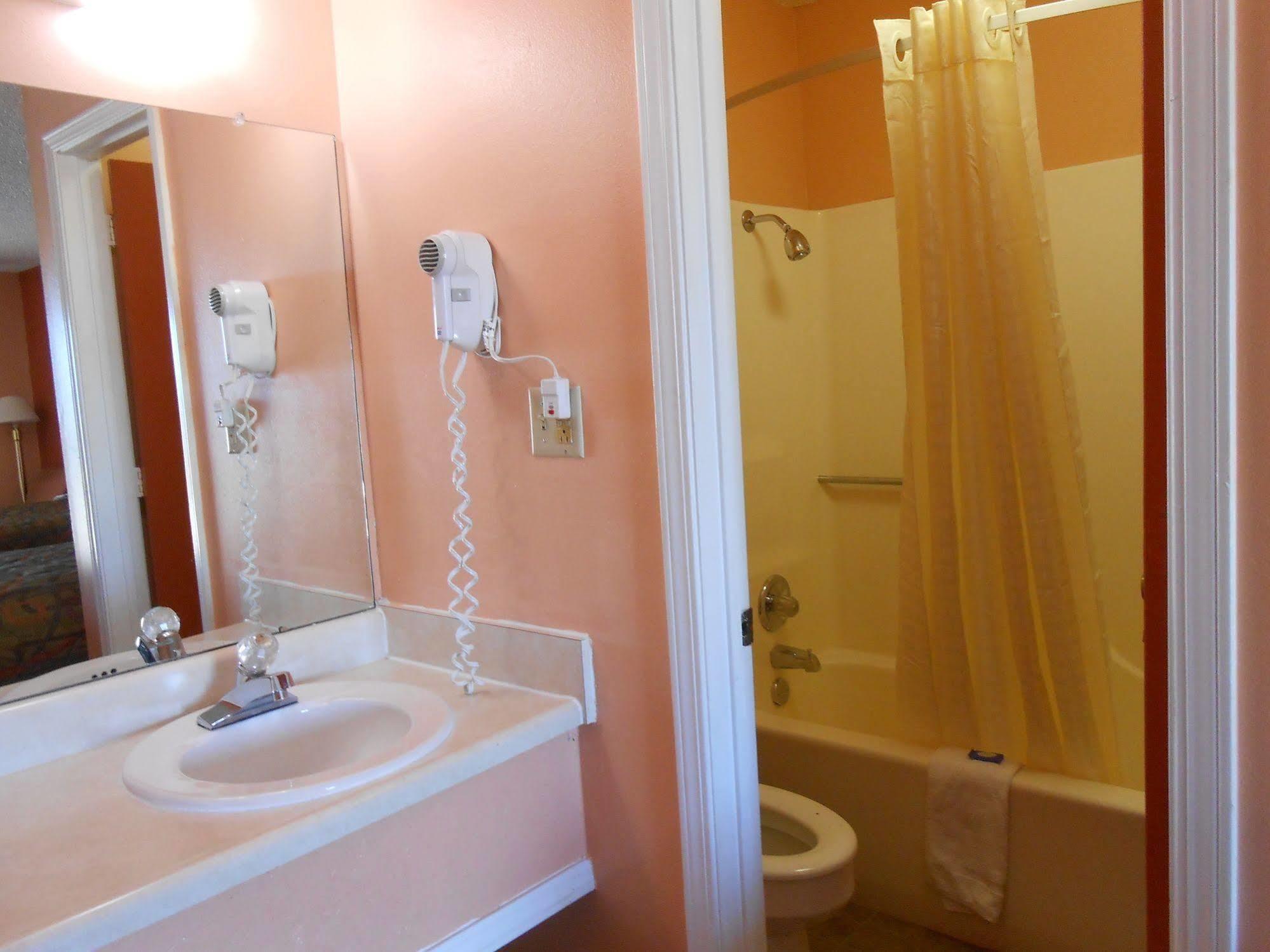 Budget Inn And Suites Siloam Springs Экстерьер фото